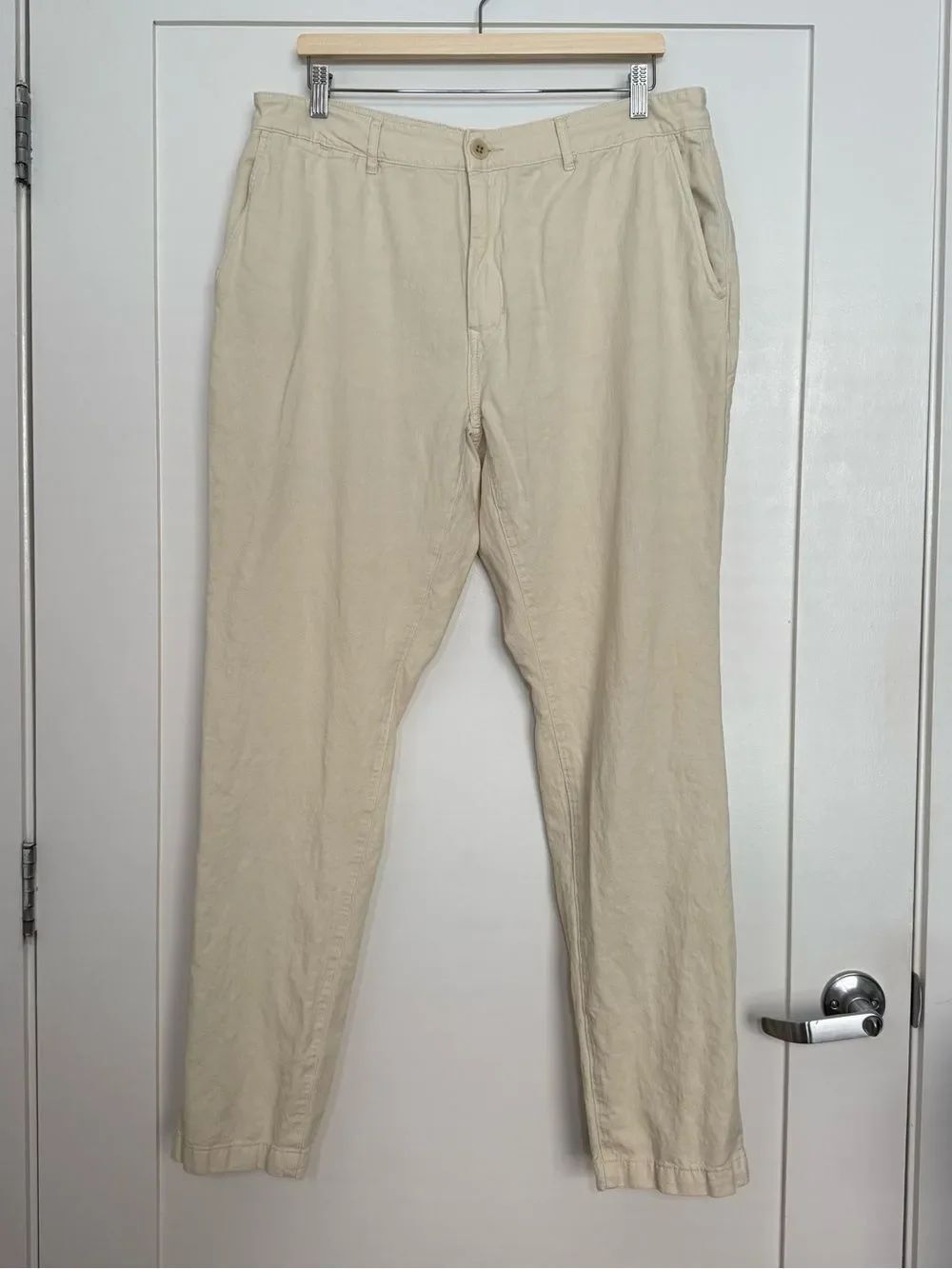 Flint and Tinder Athletic Tapered Fit Pants Mens Sz 36 Beige Cotton Linen Resort